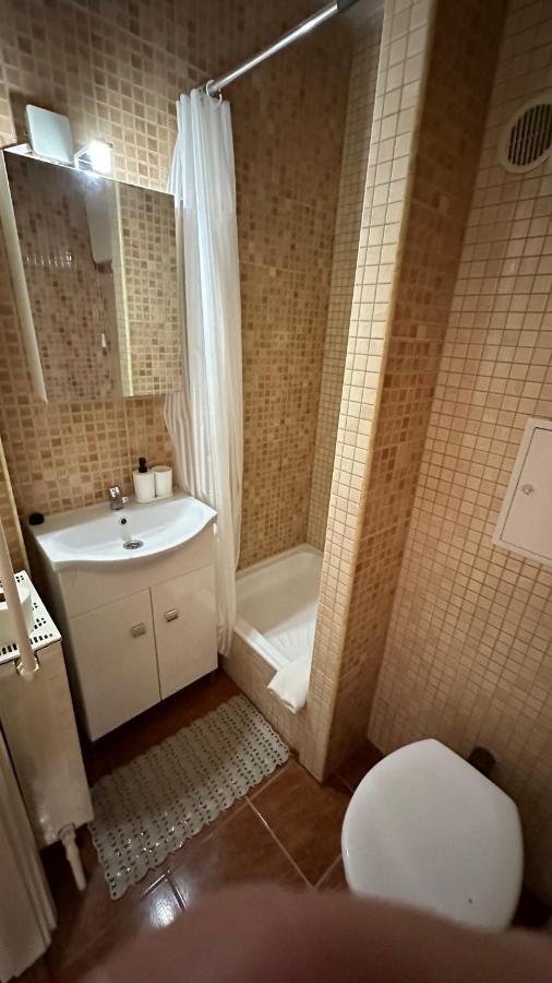 H1 Apartmanok Budapest Exterior photo